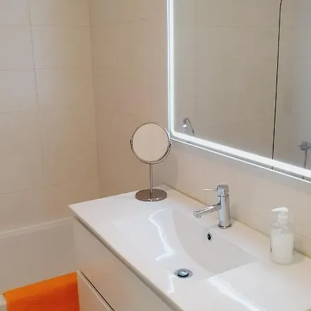 Veronique Apartment *